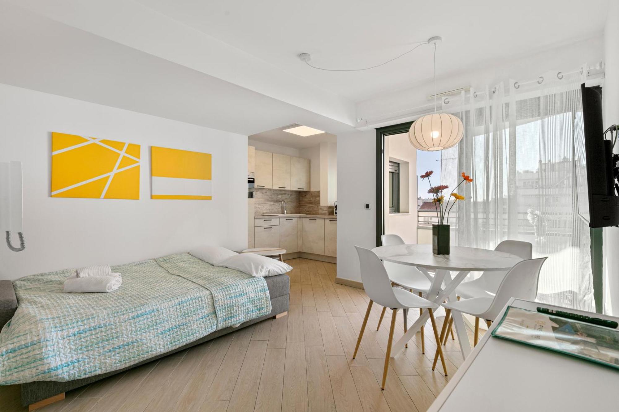 Suite Relax Five Stars Holiday House Nice Exterior photo